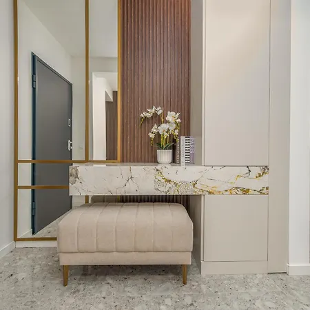 Optasia View Apartamento Kožino